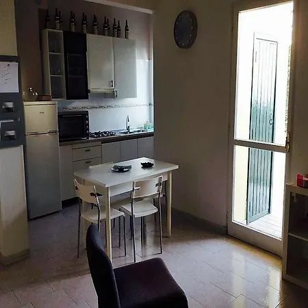 Semesterbostad Lina Holiday House *